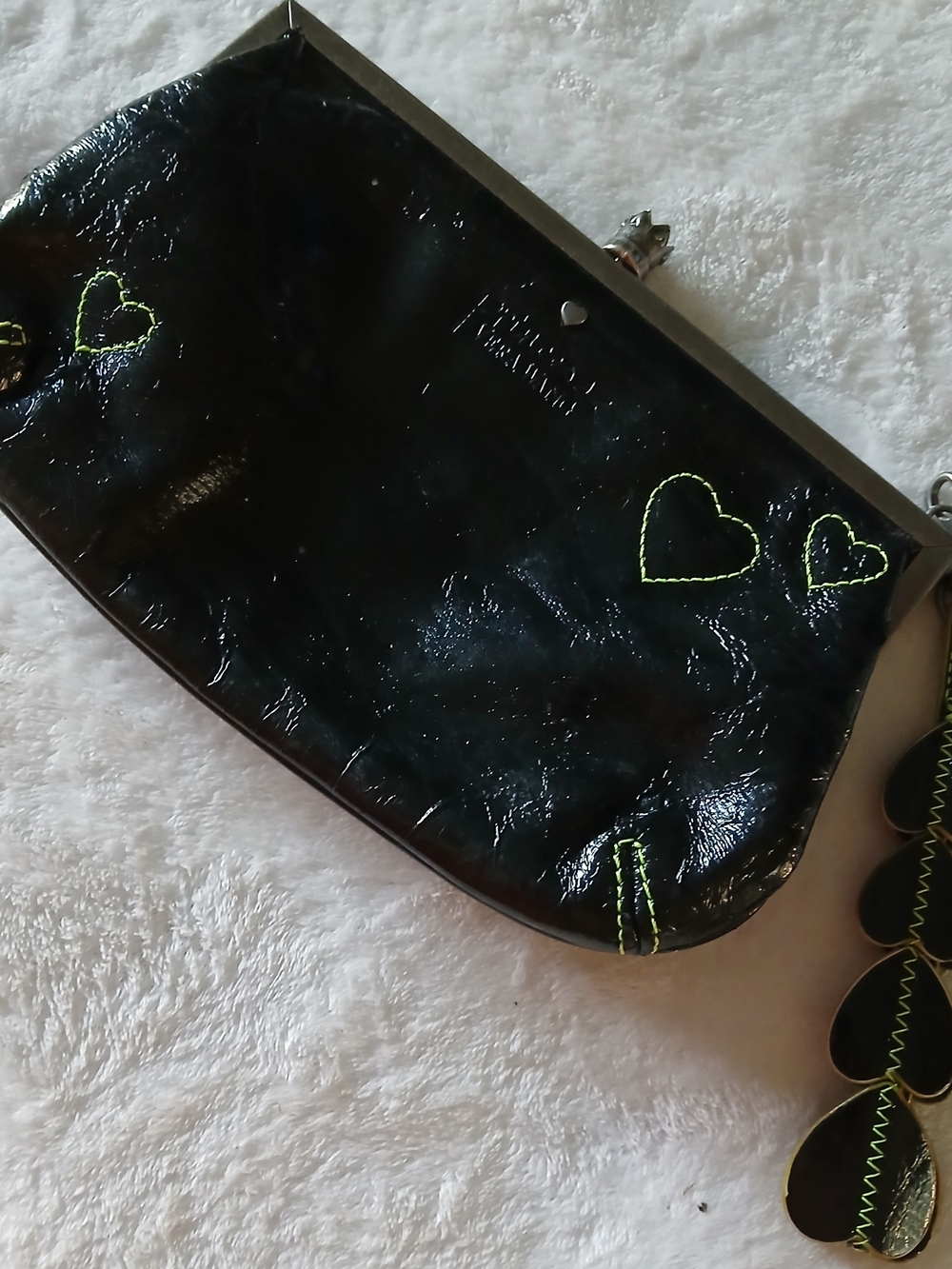 princess vera wang Clutch + Neon Green Hearts CROWN CLASP